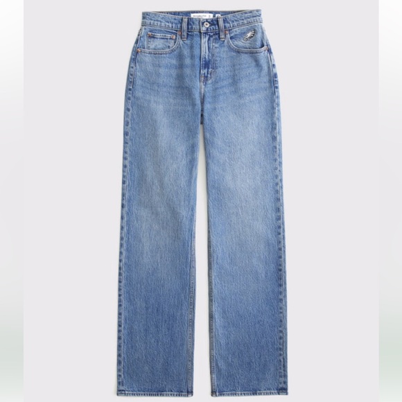 A&F NFL Curve Love High Rise 90s Relaxed Philadelphia Eagles Embroidered Jeans - Picture 3 of 11